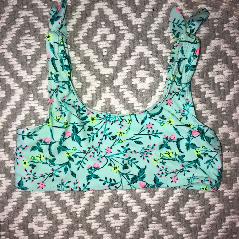Old Navy bikini top